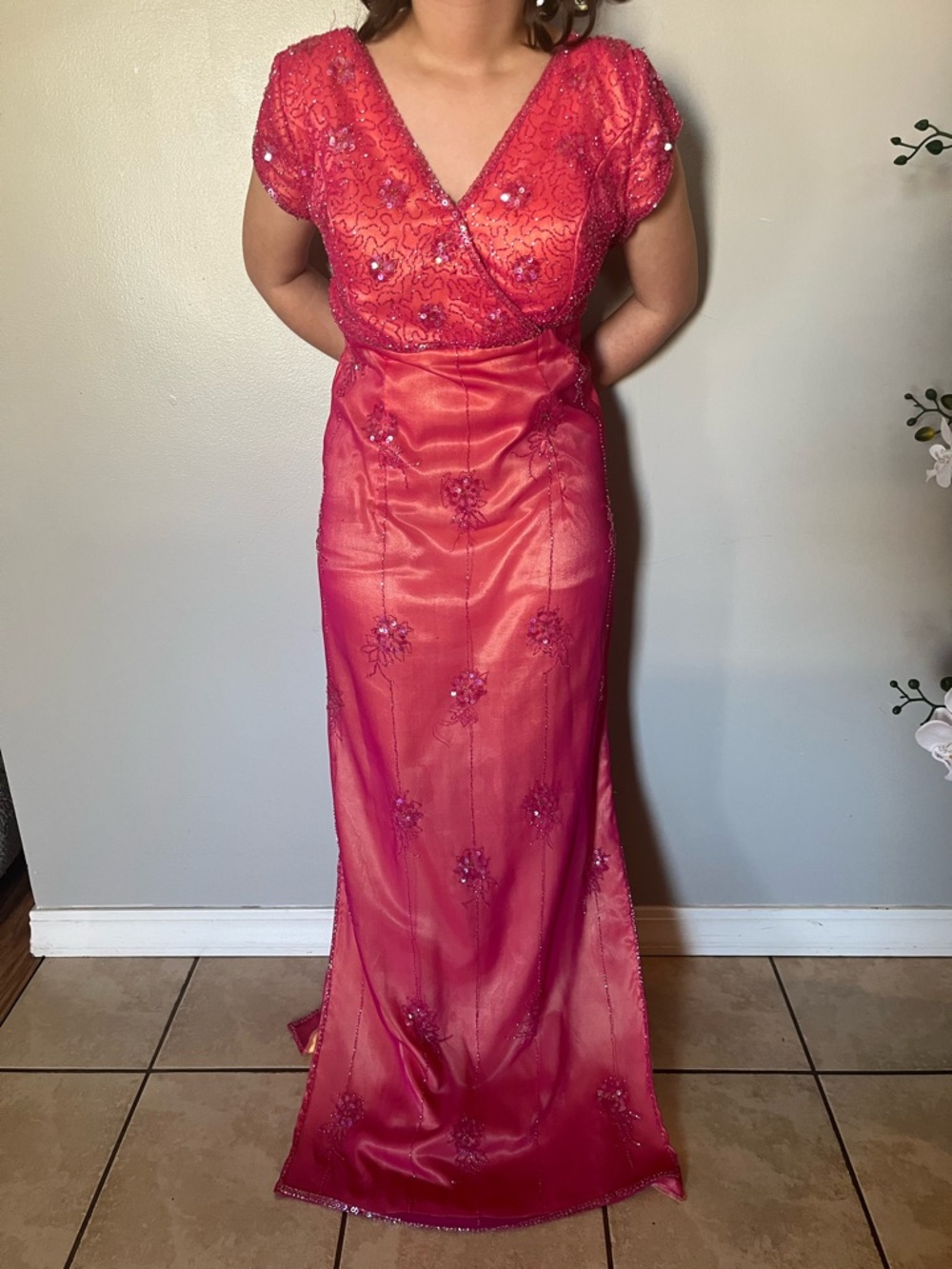 Vintage Elegant Beaded Fuchsia evening dress